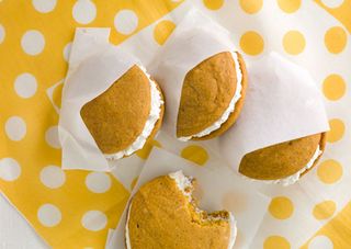 Mare_pumpkin_whoopie_pies_with_maple_marshmallow_cream_filling_h